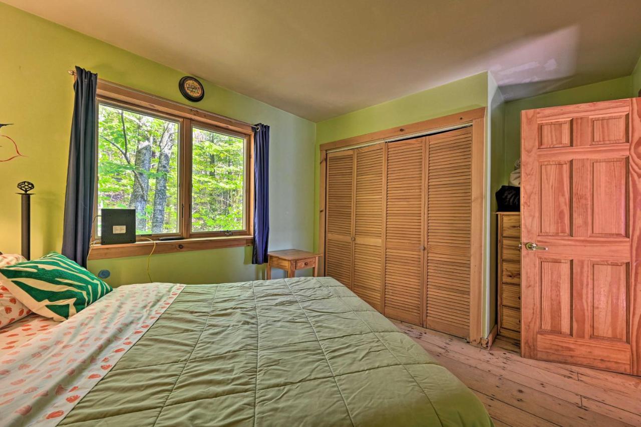 Remote Cabin With Fire Pit 3 Miles To Stowe Mtn! Extérieur photo