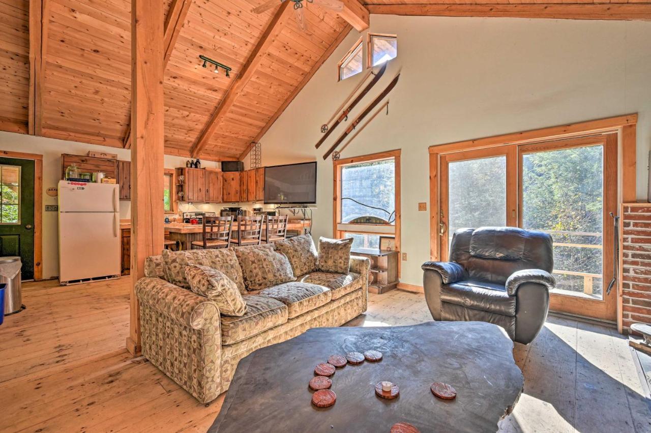 Remote Cabin With Fire Pit 3 Miles To Stowe Mtn! Extérieur photo